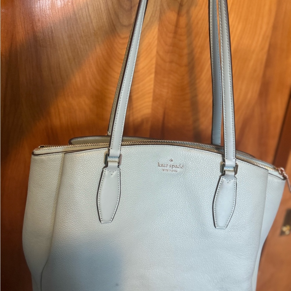 Kate Spade New York

MONET LARGE TRIPLE COMPARTMENT TOTE